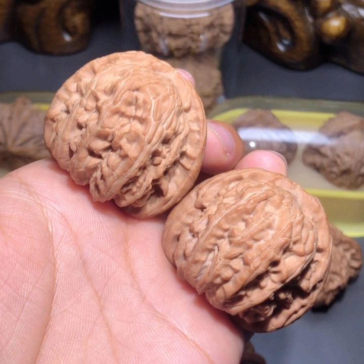 文玩核桃把件42白狮子