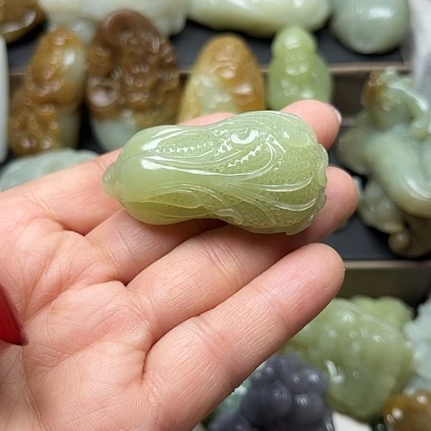 颈饰未镶嵌和田玉