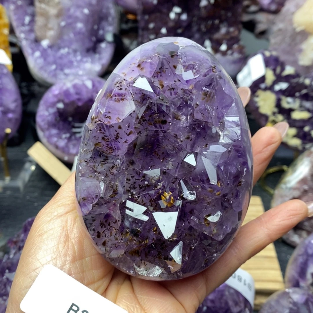 未镶嵌水晶大型摆件（非配饰）