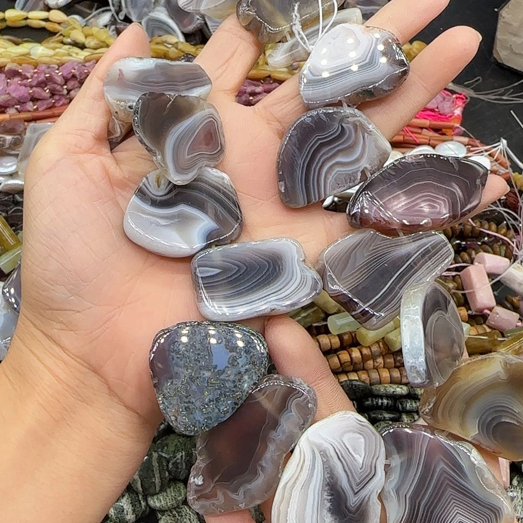 玛瑙/玉髓合金珠宝半成品波斯湾玛瑙牌子一条