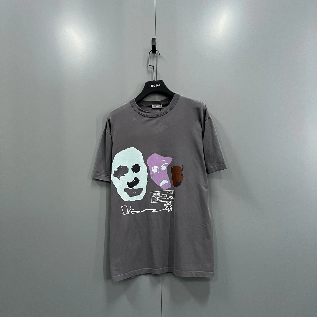 95新 DIOR/迪奥 jp914 007735 搞怪脸谱印花短袖 M码