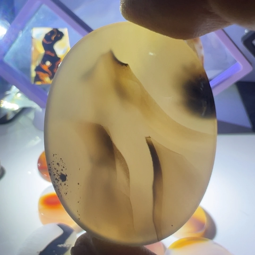 未镶嵌玛瑙/玉髓珠宝奇石