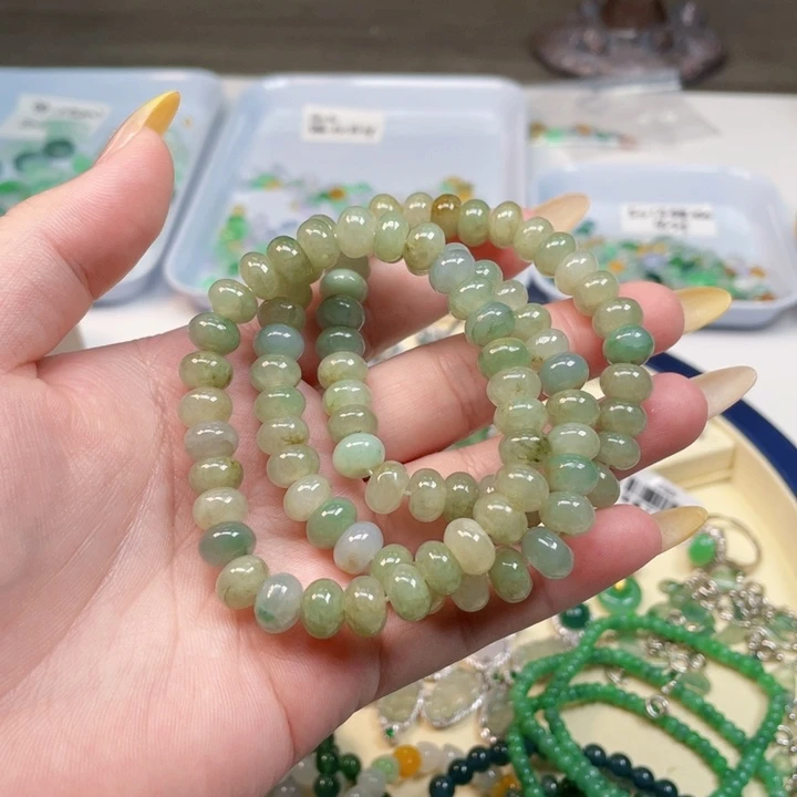 *****翡翠未镶嵌颈饰手串