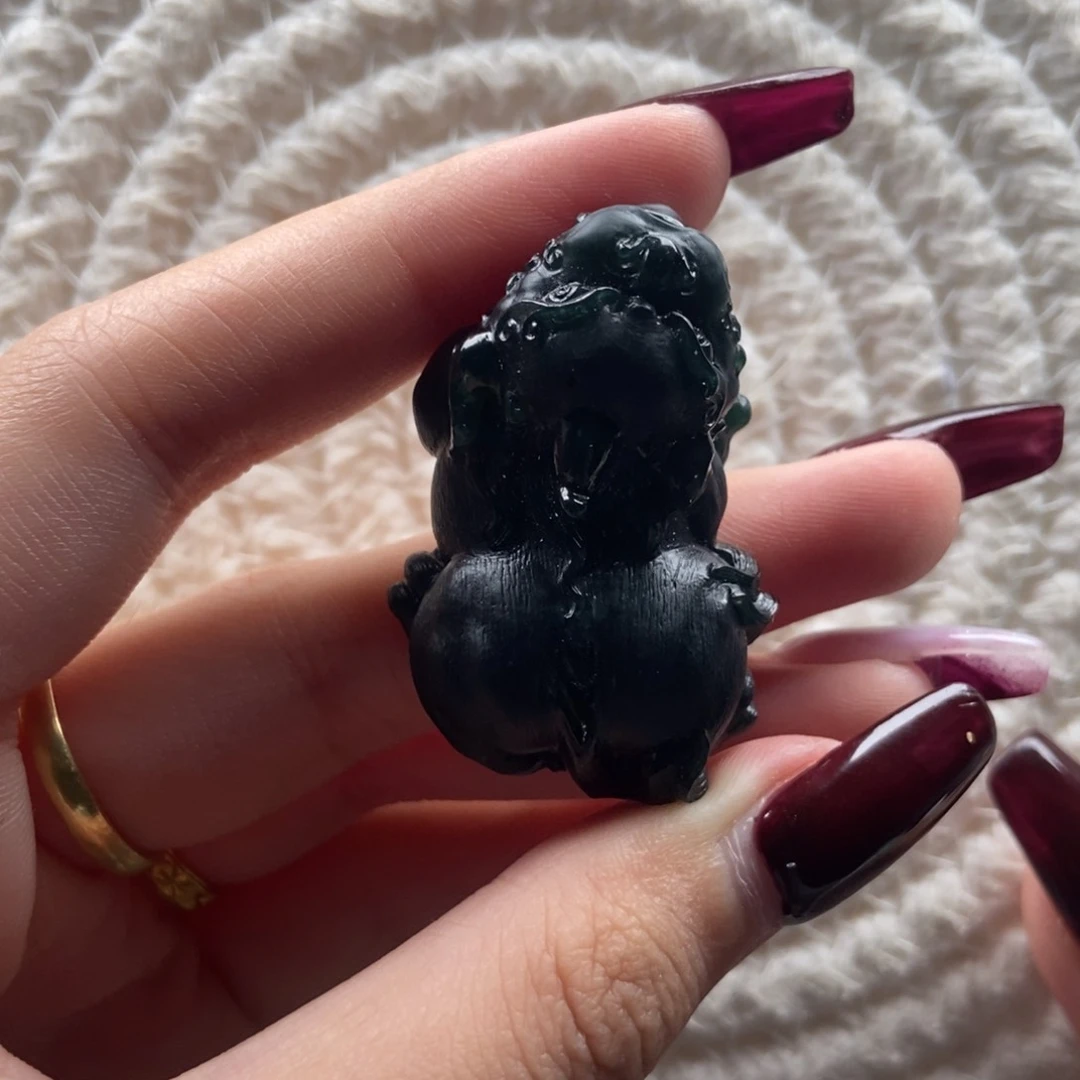 颈饰未镶嵌翡翠聂*貔貅