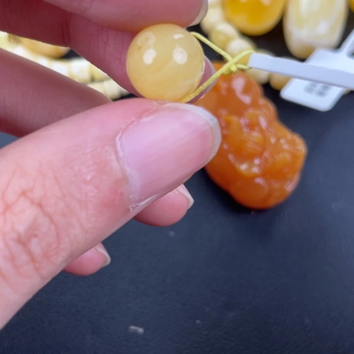 琥珀裸石未镶嵌天然47