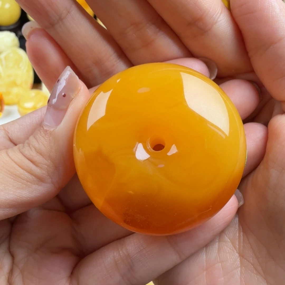 琥珀未镶嵌颈饰纯天然琥珀蜜蜡无优化