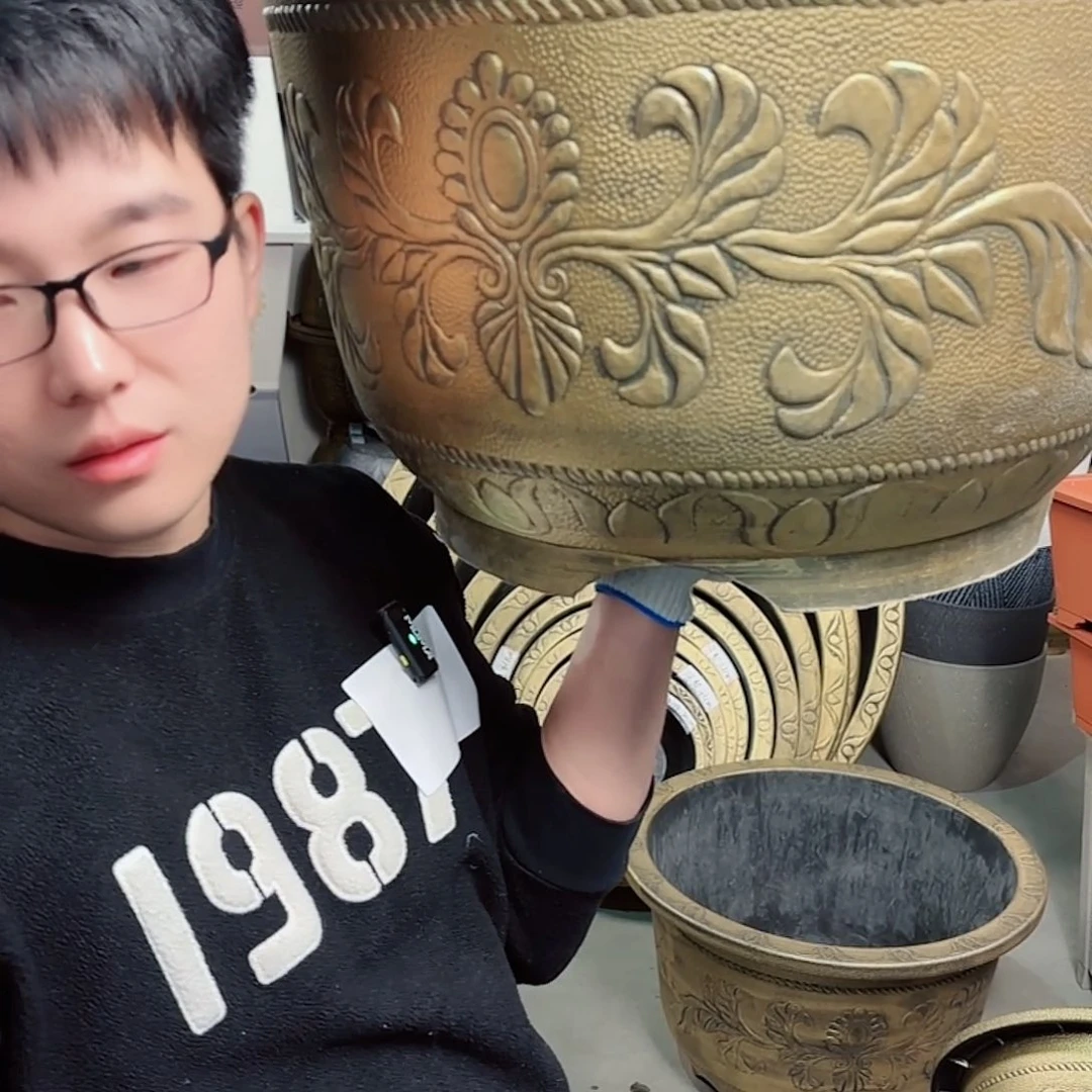 平***。古铜色60。 4个打孔