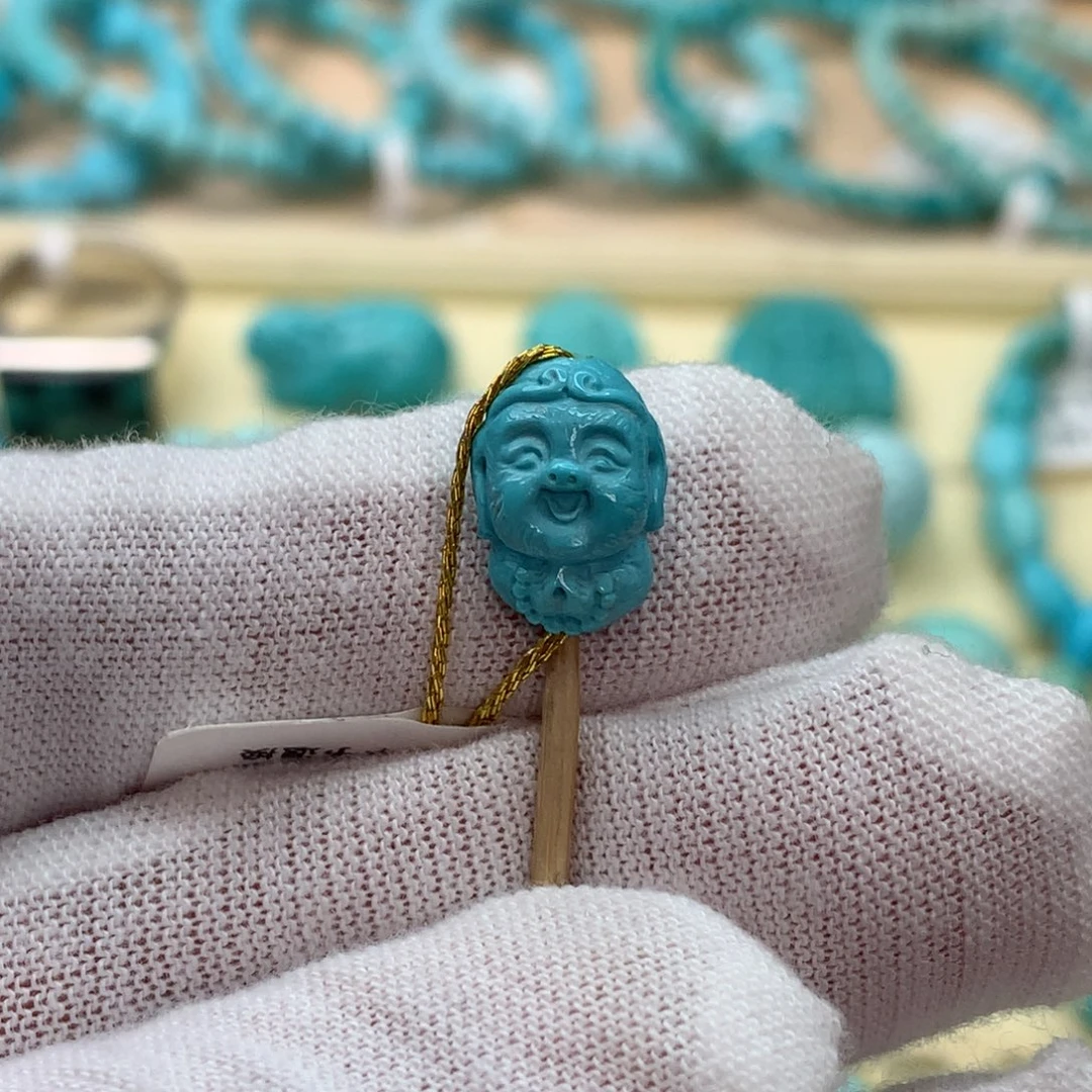 绿松石未镶嵌珠宝奇石