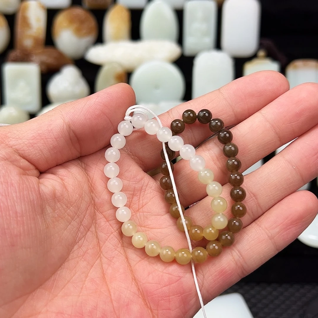 和田玉颈饰未镶嵌