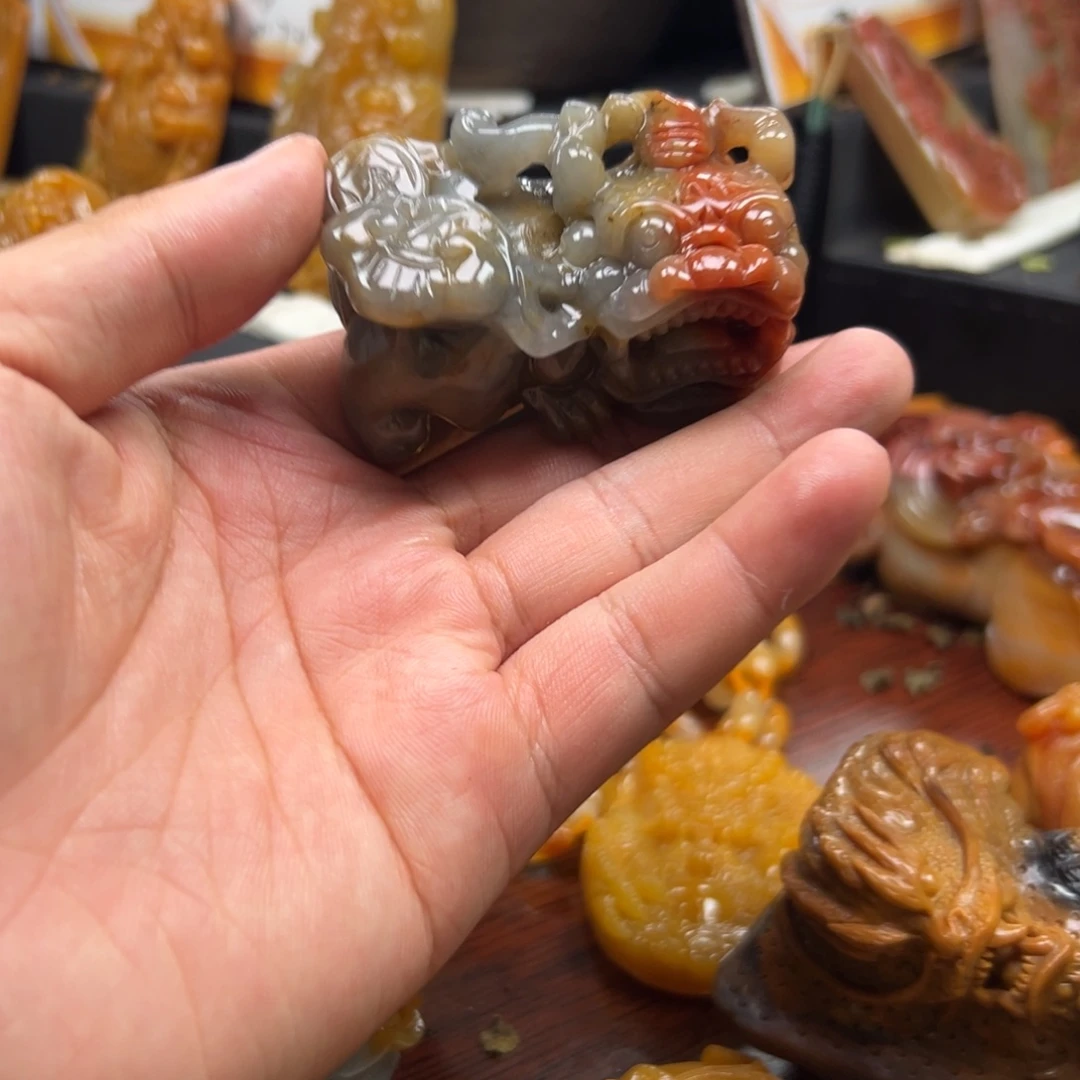 石英质玉（黄龙玉）未镶嵌多样性发货，发其一