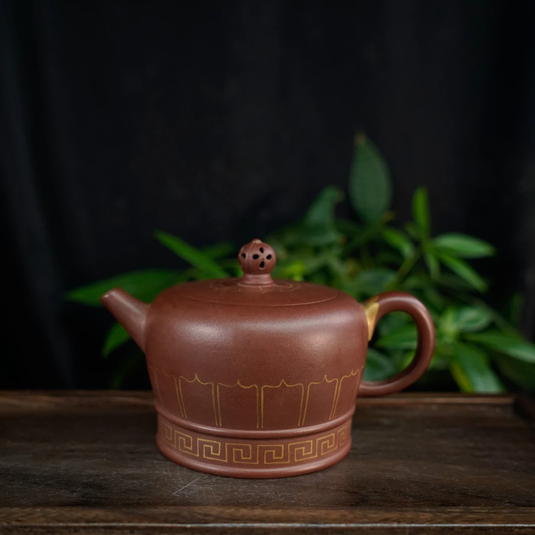 GSZS-5275   潘华娣   宜兴手工紫砂   蝉莲