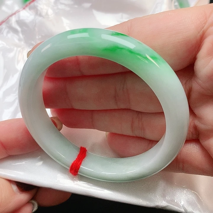 翡翠手镯未镶嵌正圈2489