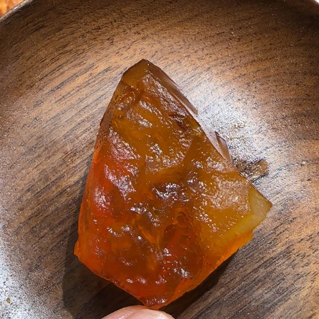 定制琥珀未镶嵌尊***。专属定制