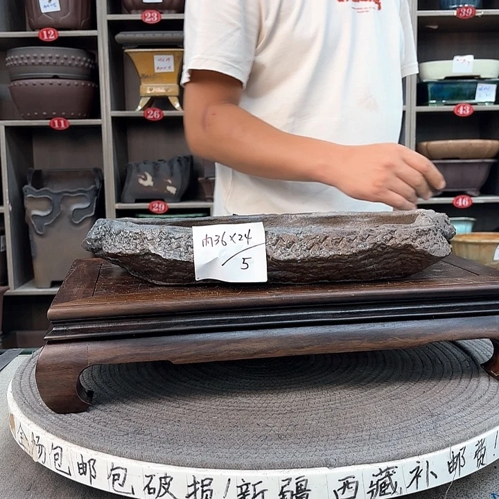 紫砂花盆紫砂的颜色很好看呀