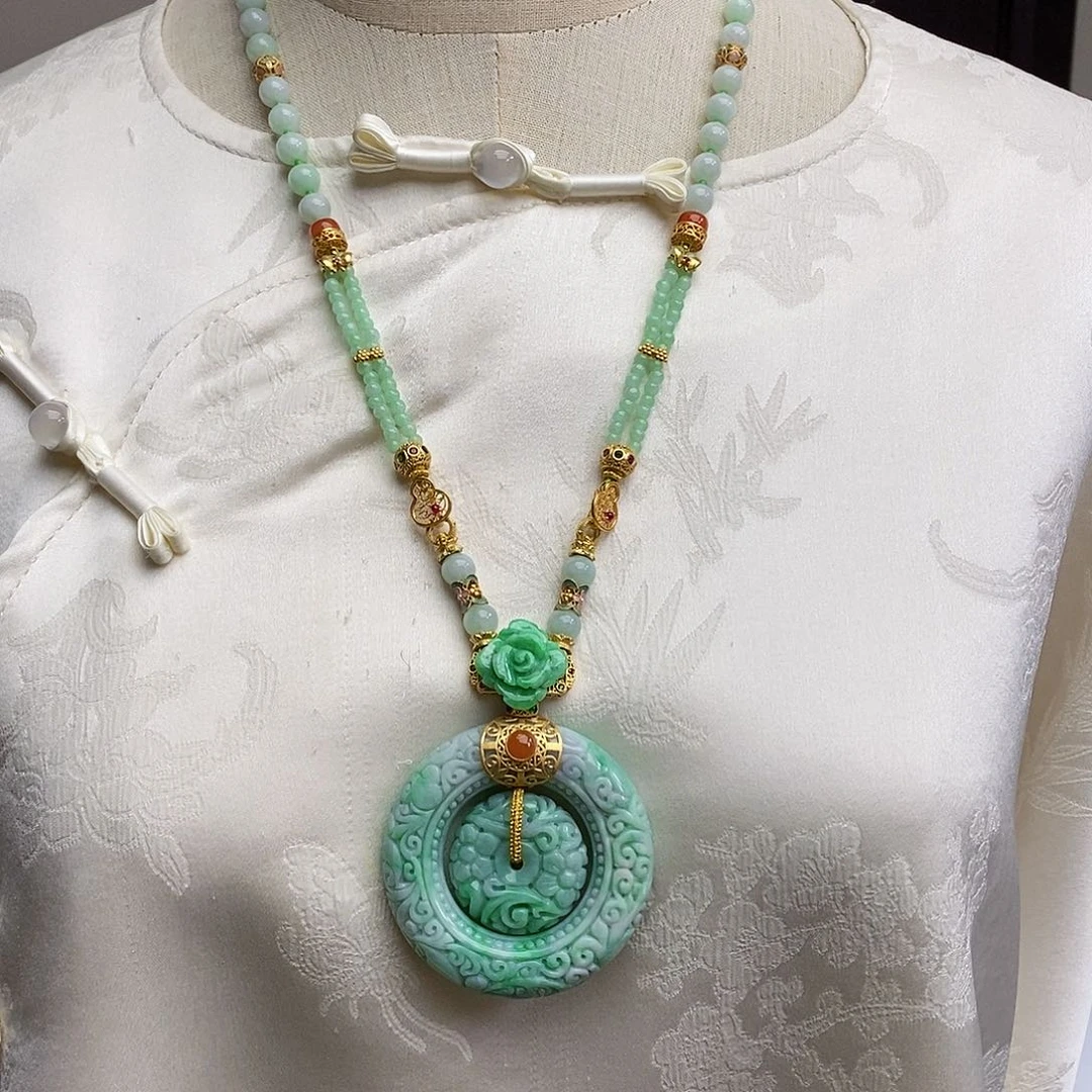 翡翠颈饰未镶嵌天然