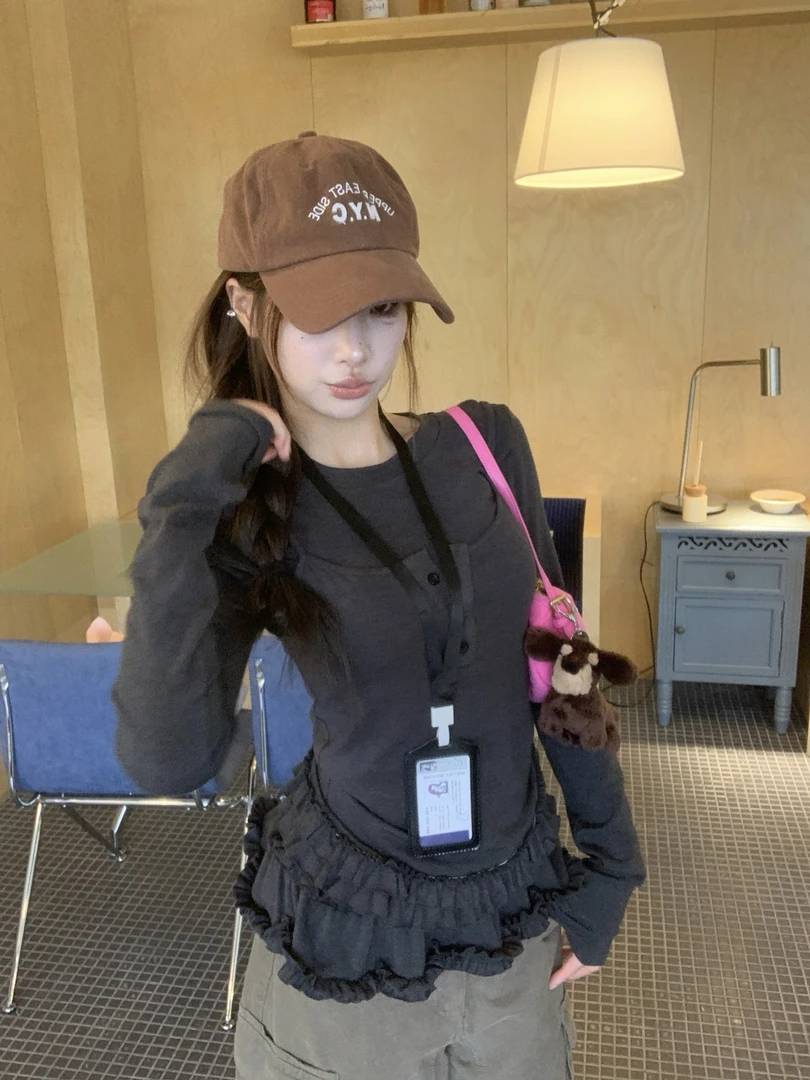 【三三】秋季花边下摆透气柔软棉圆领修身可叠穿长袖T恤+吊带背心