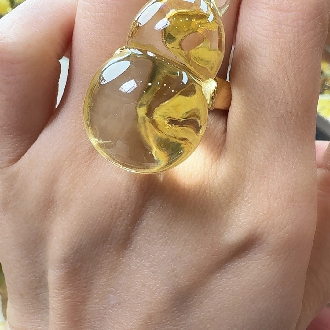 琥珀未镶嵌颈饰戒指