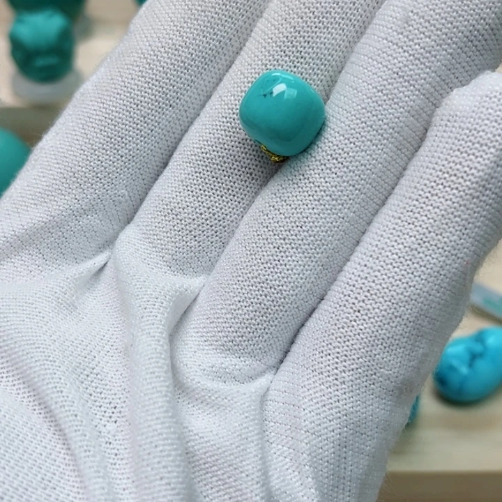 绿松石未镶嵌珠宝九*