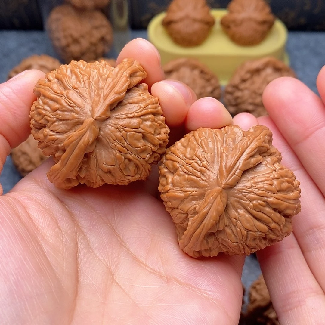 文玩核桃把件风**阻白狮子44全品