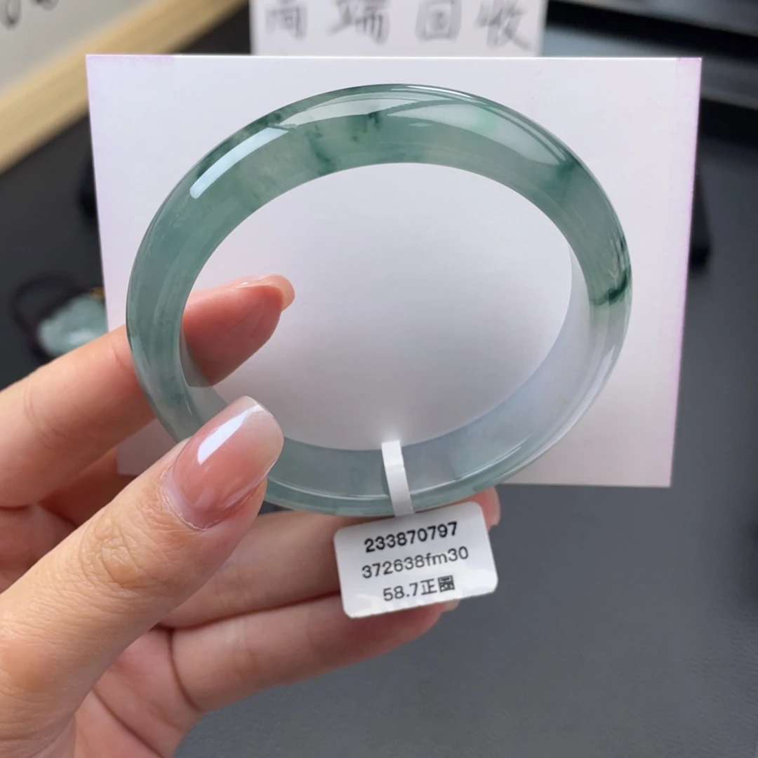 翡翠未镶嵌手镯正圈58.7冰胶湖水蓝飘花