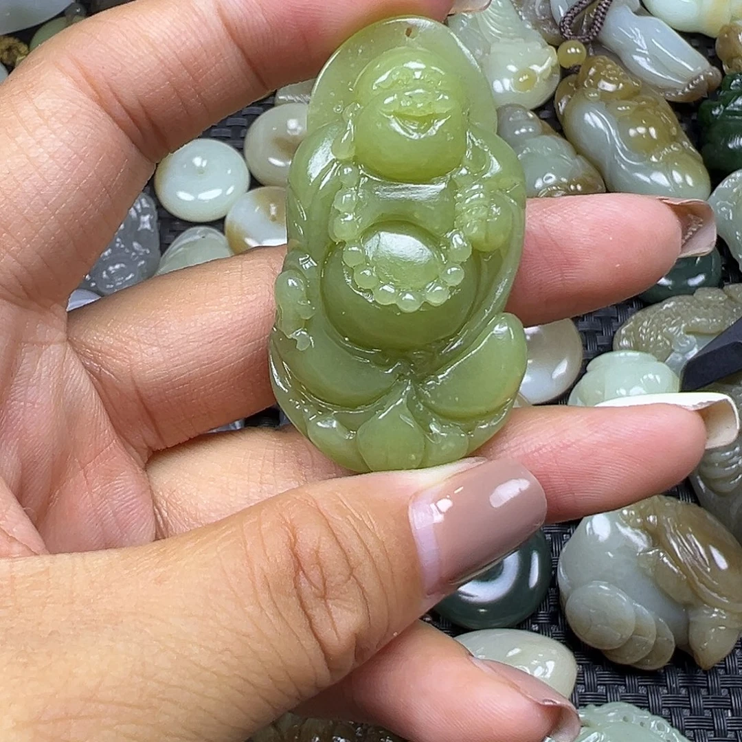 和田玉未镶嵌颈饰卡50.3