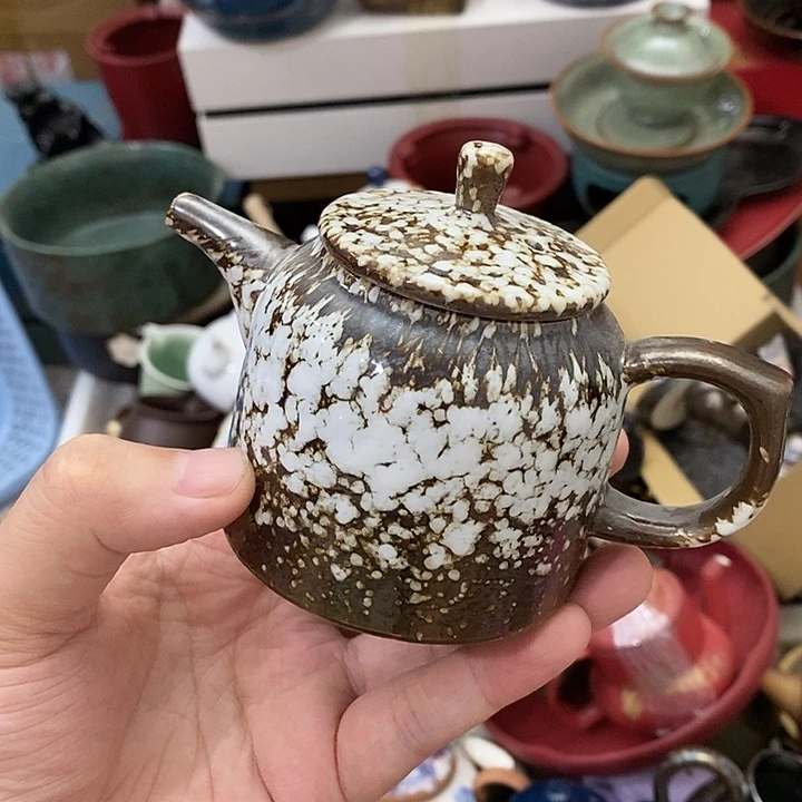 陶瓷艺术品及陶瓷壶壶