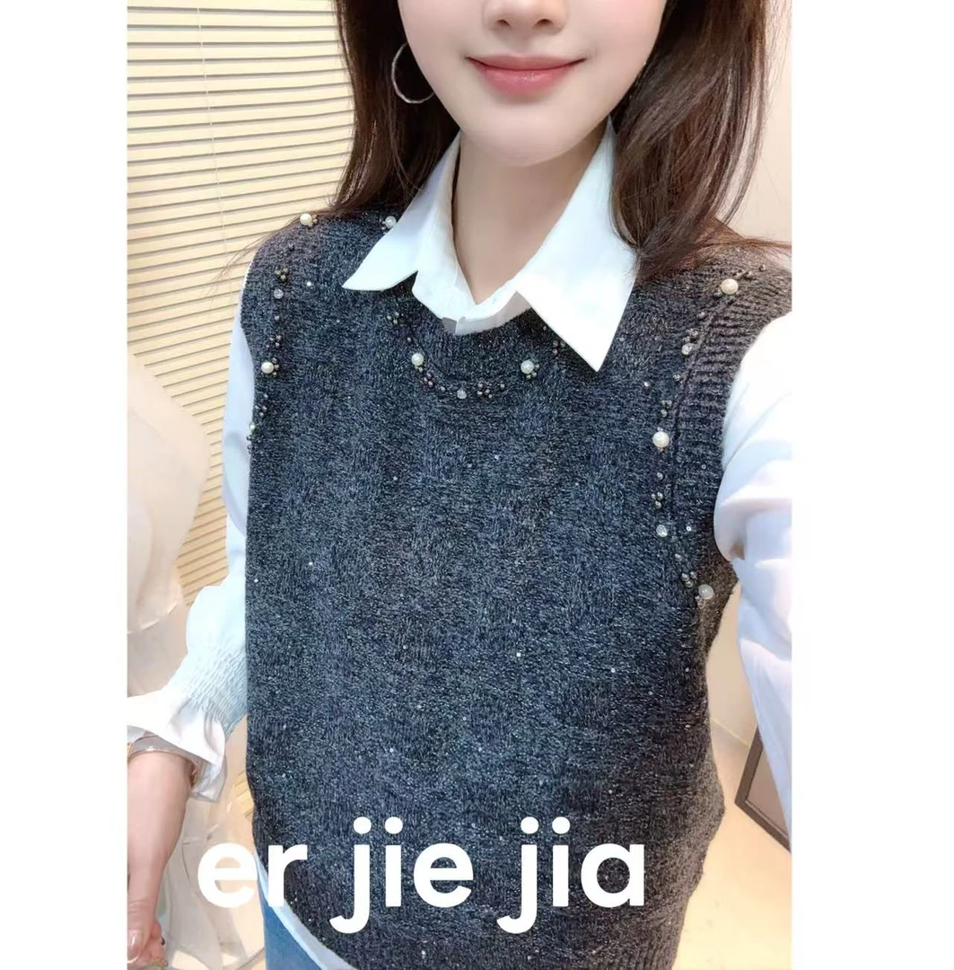 法式优雅风亮片钉珠针织马甲女简约无袖百搭坎肩背心外搭上衣