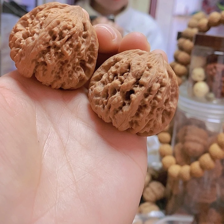 【闪购商品】文玩核桃把件42平谷凹底