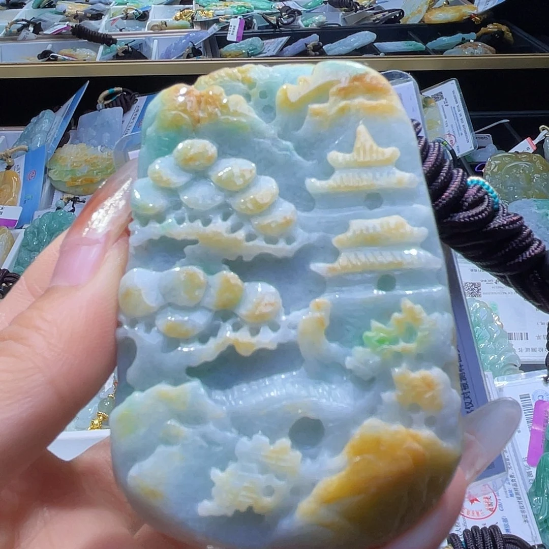 翡翠未镶嵌颈饰一