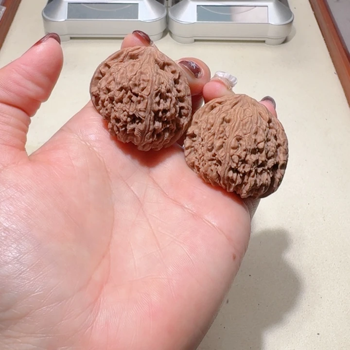 维***托吊坠文玩核桃40全品南疆石天残脚