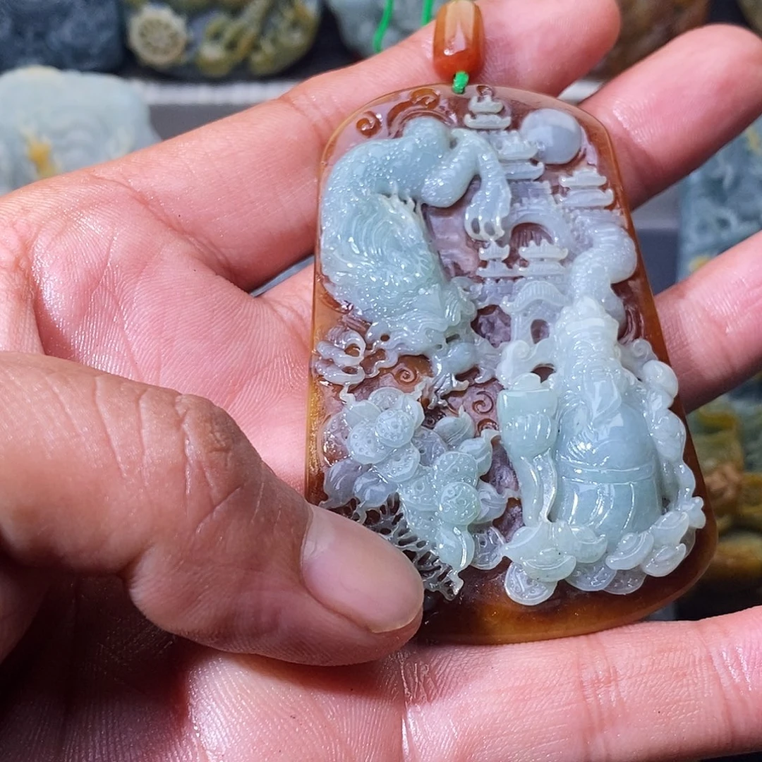 胡***景未镶嵌定制翡翠财神爷抛光三天