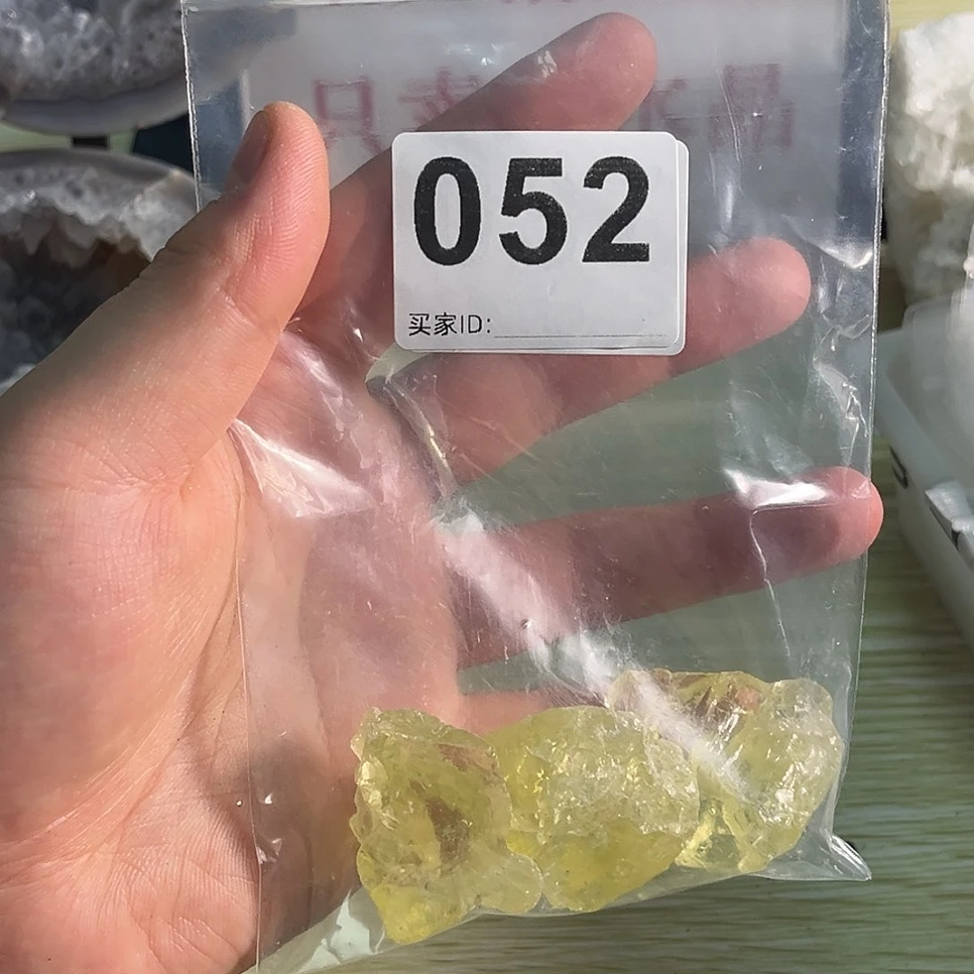 未镶嵌水晶大型摆件（非配饰）