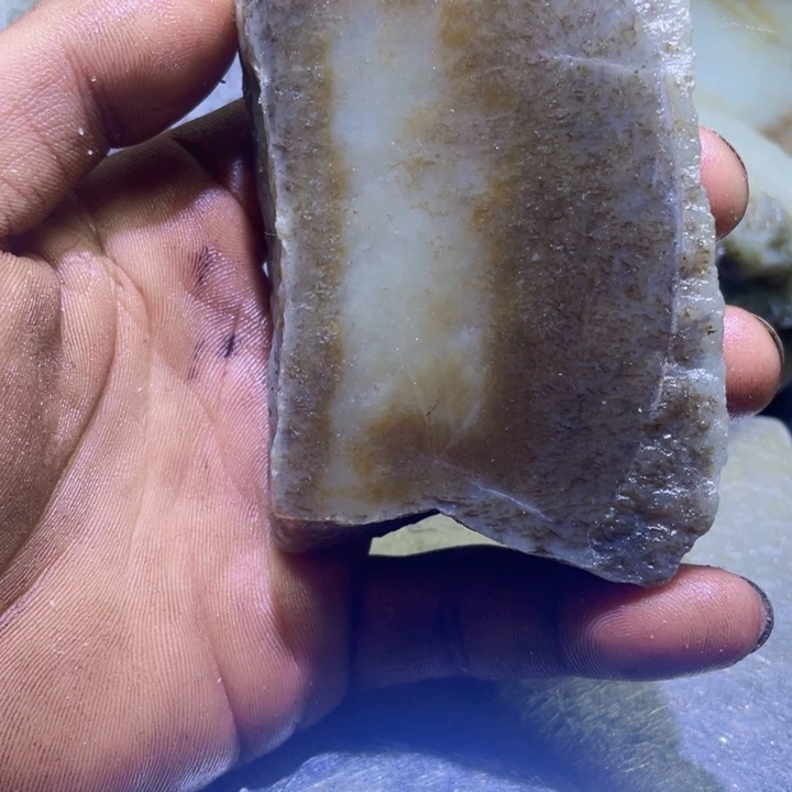 和田玉（糖玉）未镶嵌珠宝半成品