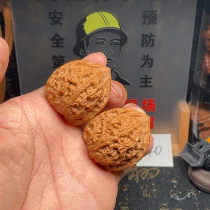 吊坠文玩核桃水龙纹36修尖几乎全品