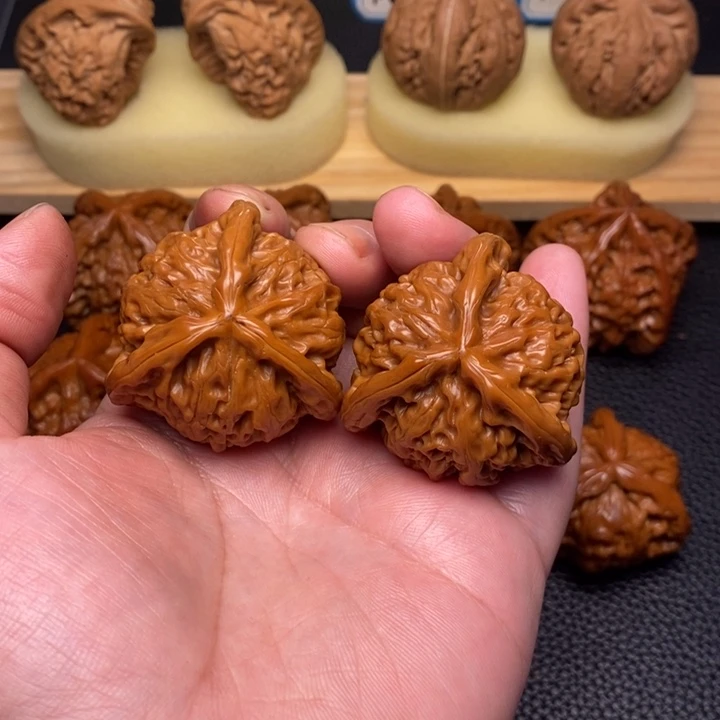 把件文玩核桃全****工工艺三棱