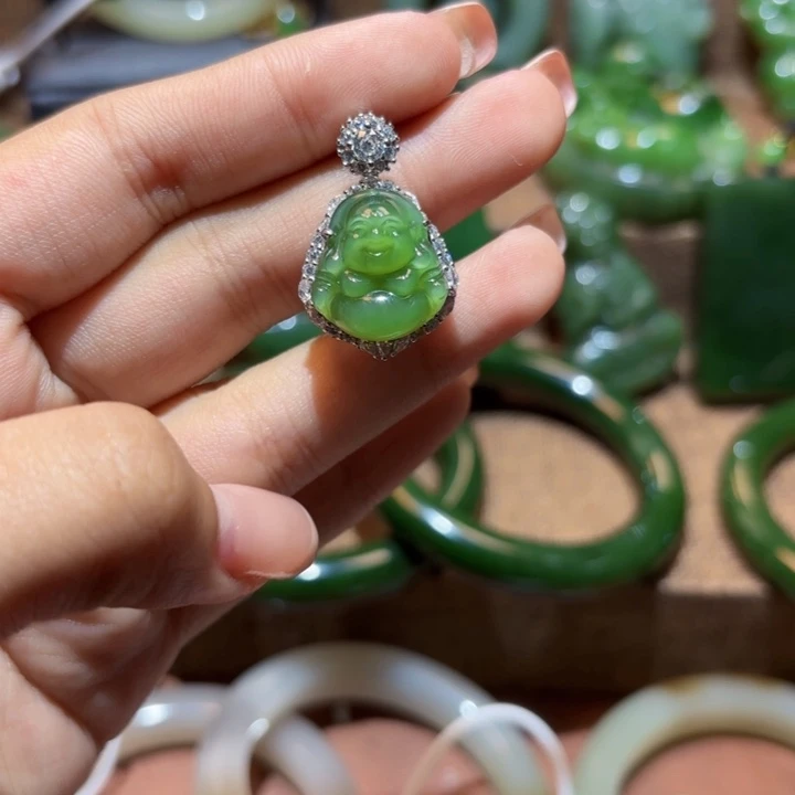 颈饰银S925镶嵌和田玉（碧玉）