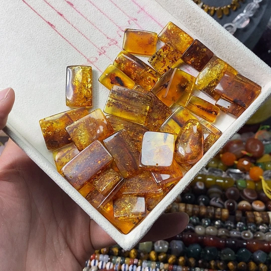 石英质玉未镶嵌，1个，天然花，珀无事牌，随机发