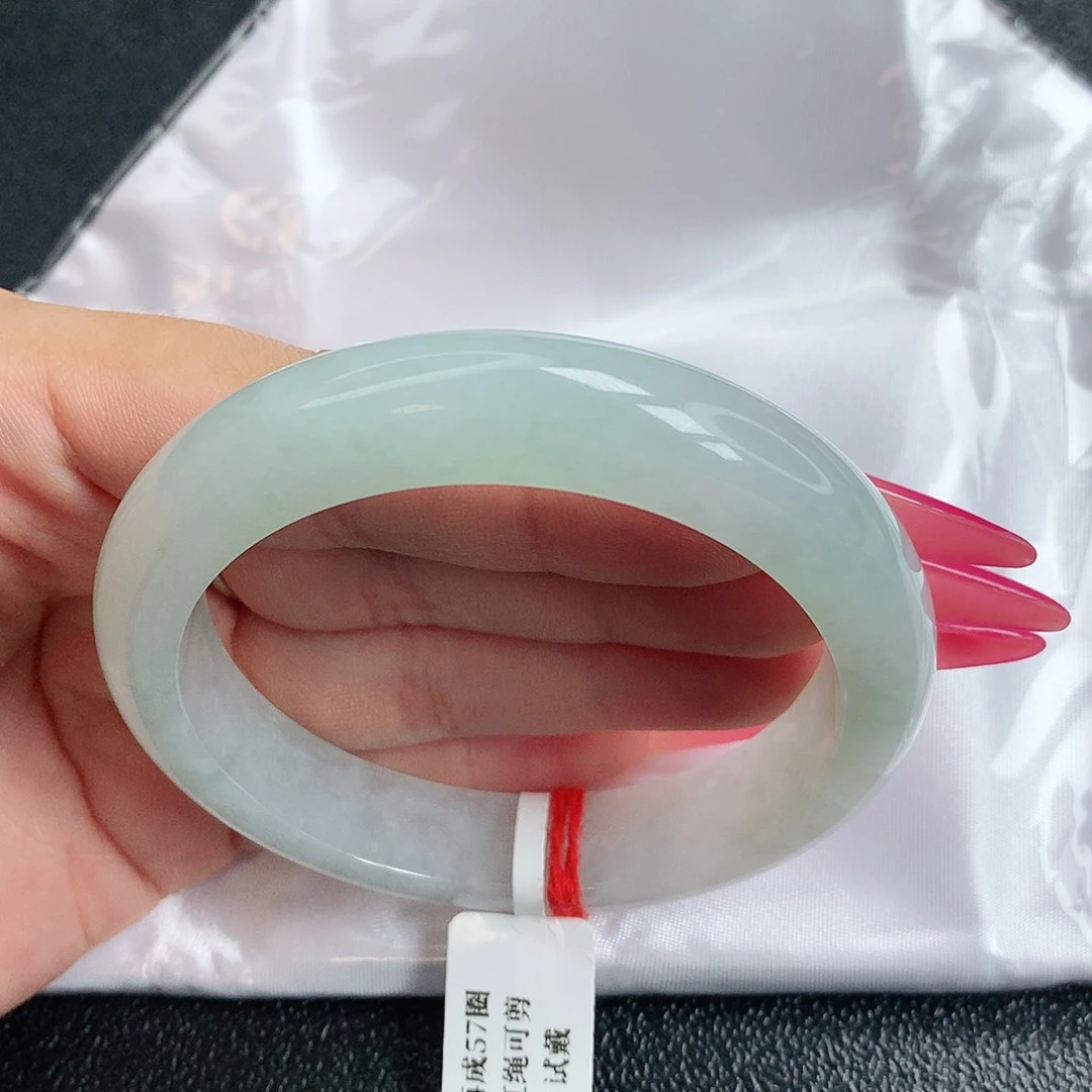 【闪购商品】未镶嵌手镯翡翠，57