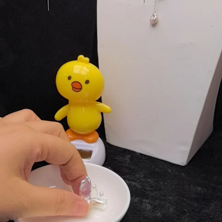 淡水珍珠钛钢发饰鸭嘴夹