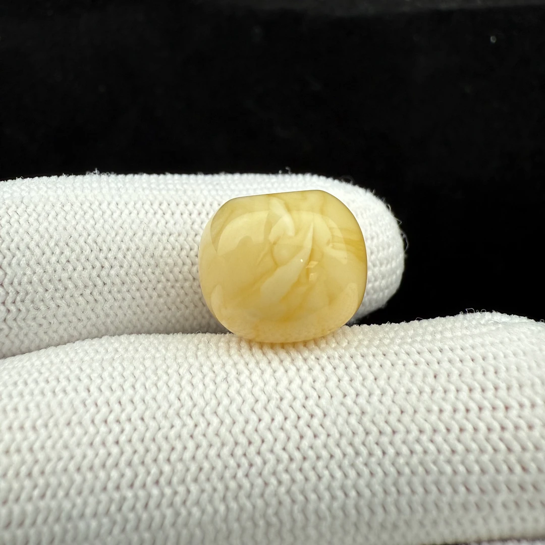 M4135天然原矿蜜蜡浓蜡妖花墩子13.9*11.8mm支持复检假一罚十