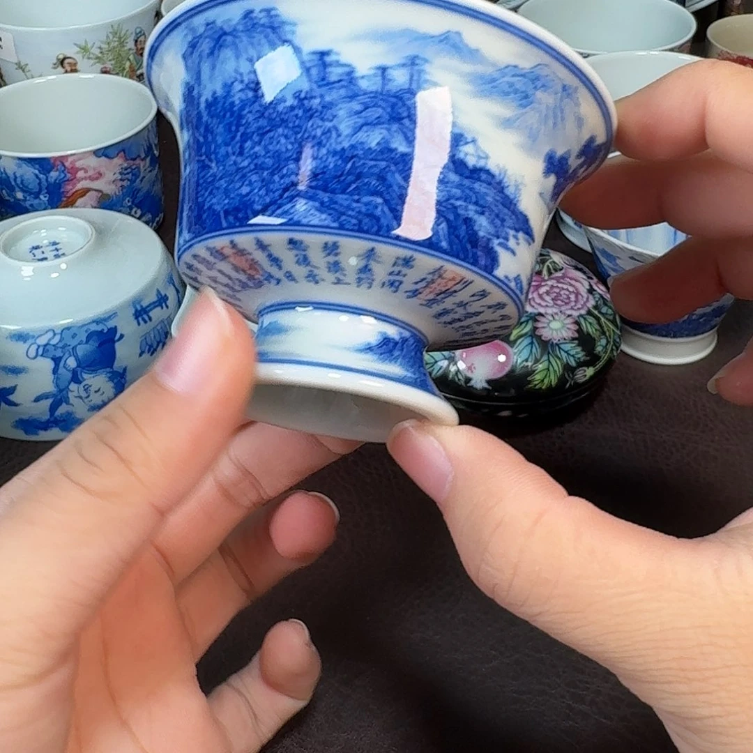 铑***䳾现代景德镇陶瓷盖碗