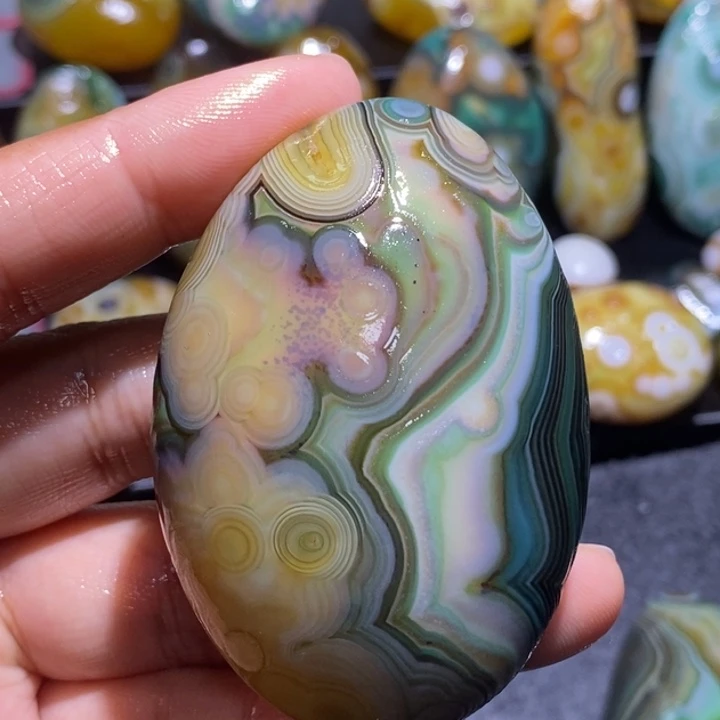 玛瑙/玉髓未镶嵌珠宝奇石118