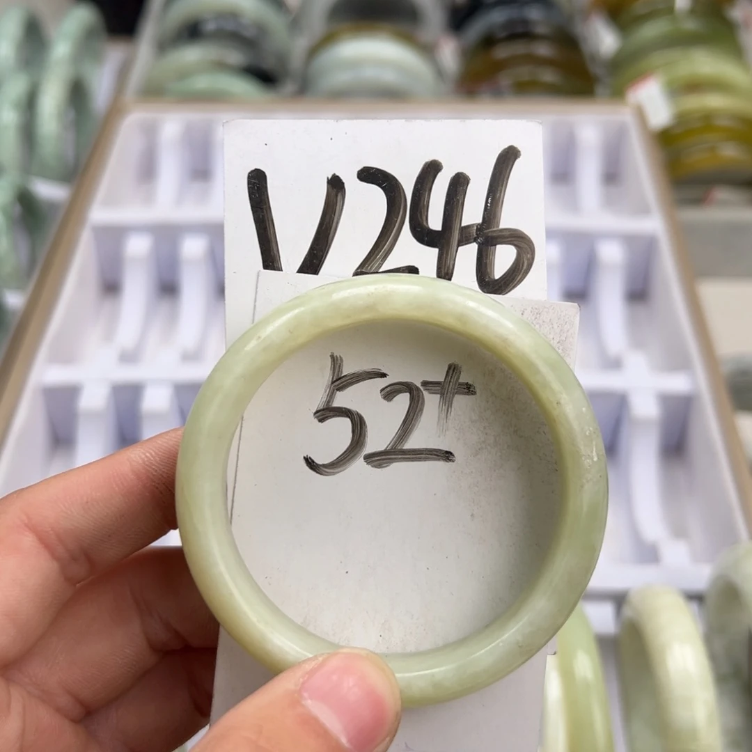 岫玉手镯未镶嵌天然岫玉微瑕