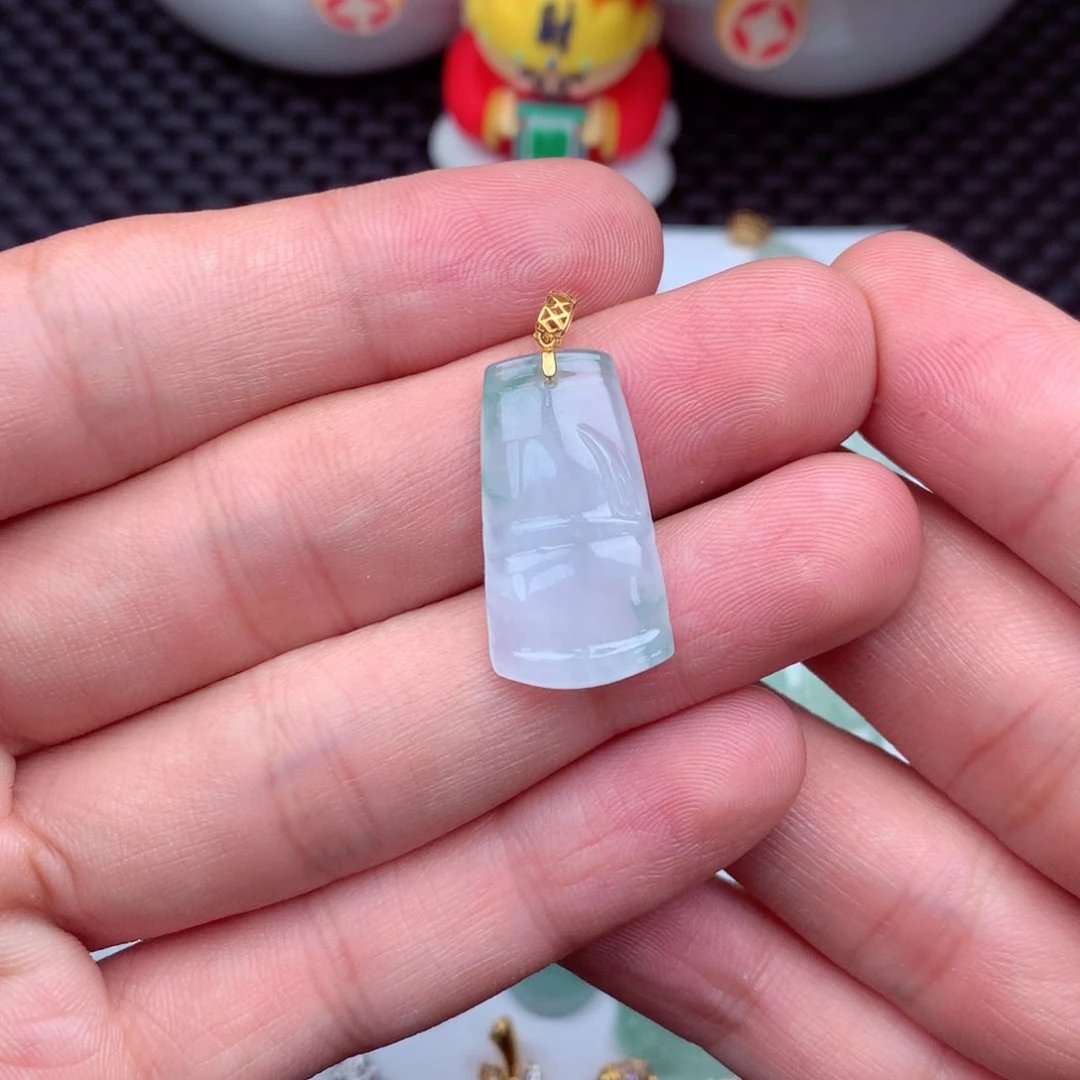 翡翠18K金镶嵌吊坠(不含链)