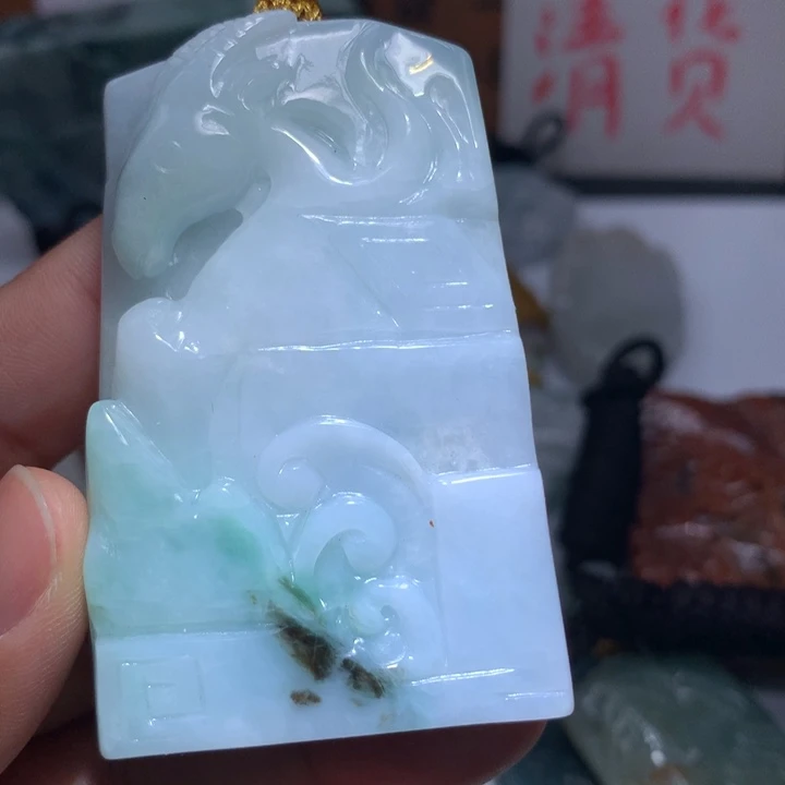 翡翠未镶嵌颈饰保真天然A货翡翠
