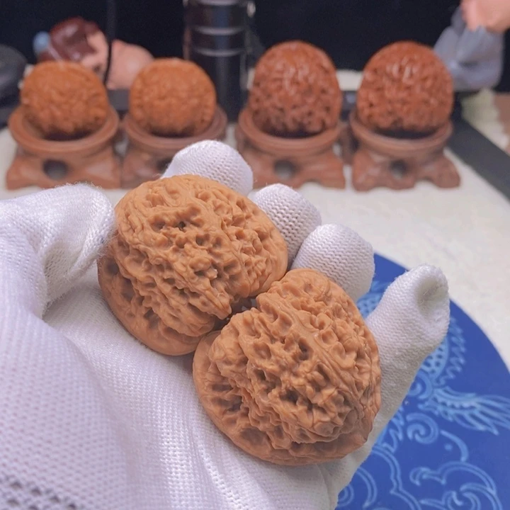 文玩核桃吊坠月**涧文玩核桃