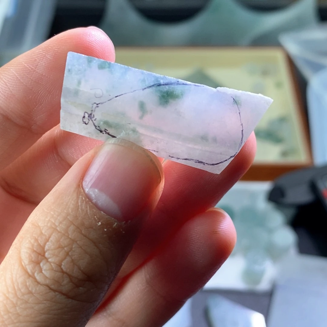 翡翠未镶嵌颈饰定制