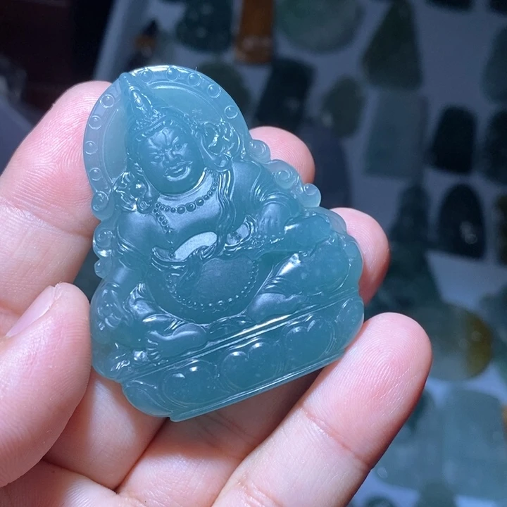 翡翠颈饰未镶嵌l****9武财神