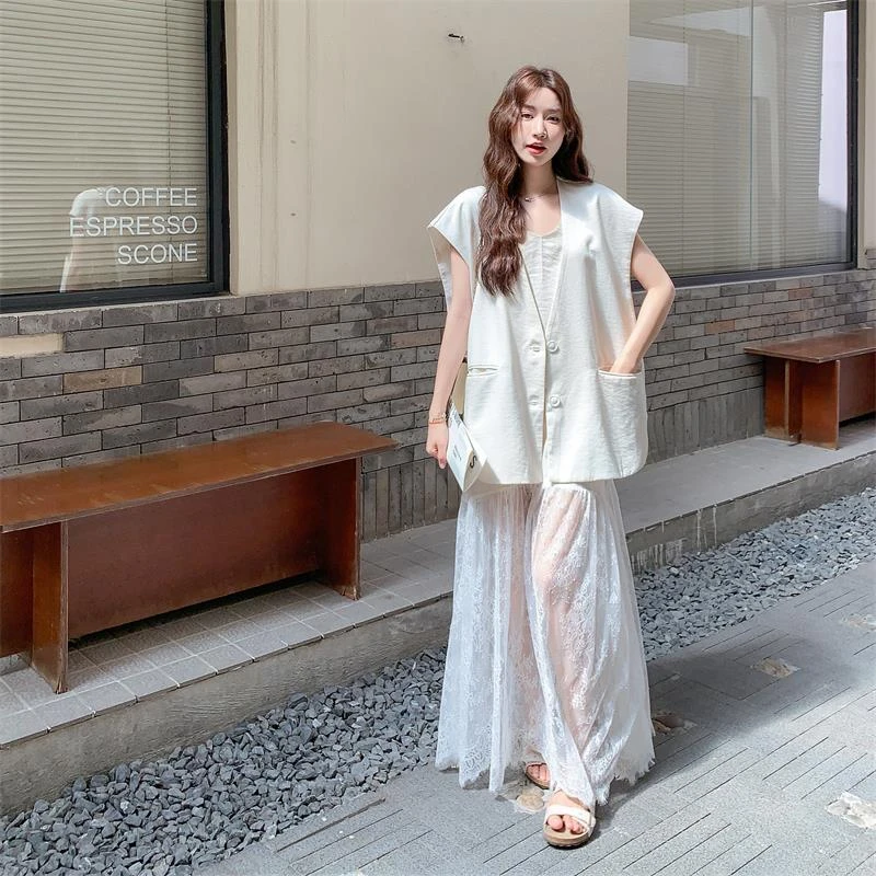 米白色马甲蕾丝吊带两件套套装女夏气质优雅两件套韩系绝美巨好看