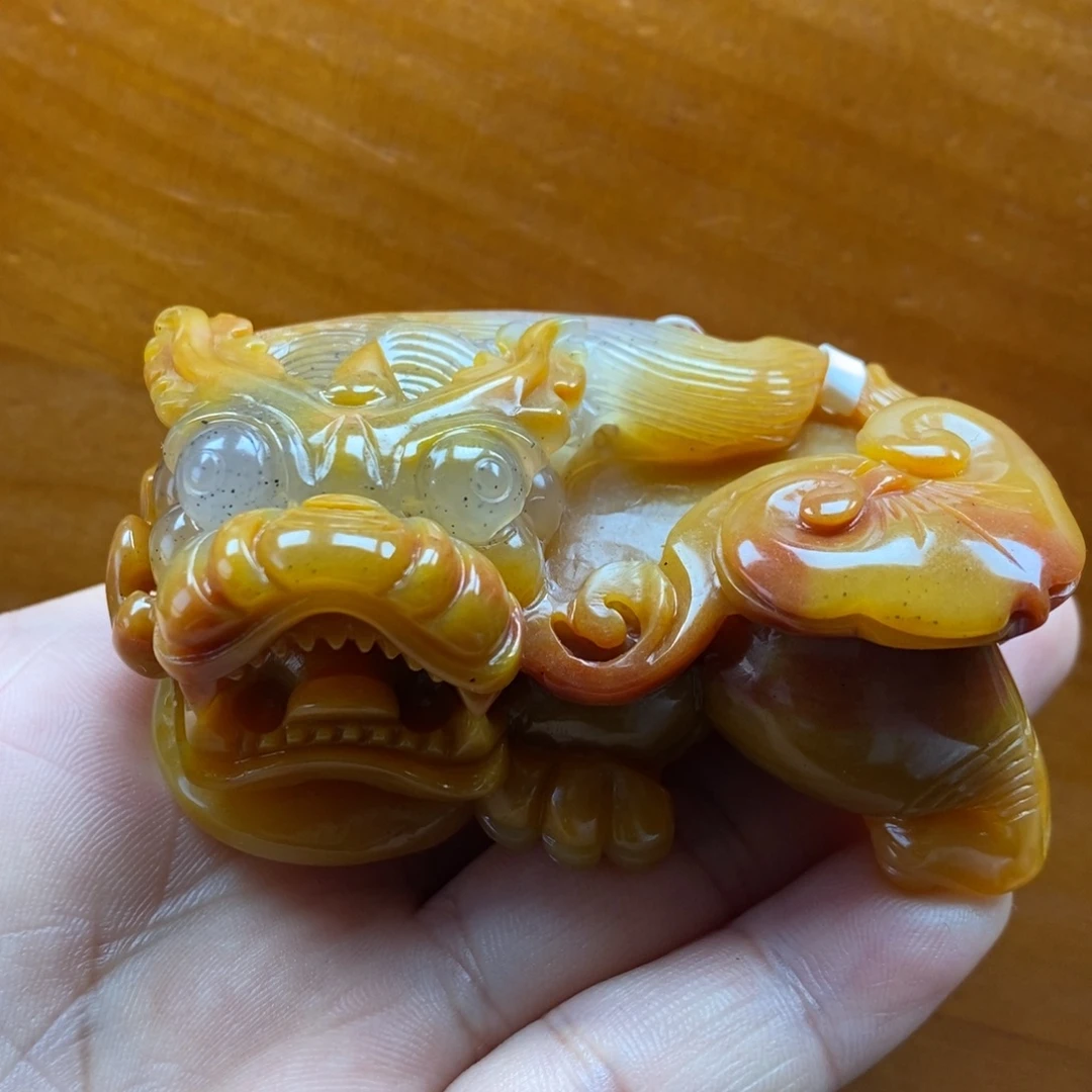 y***n石英质玉（黄龙玉）合金颈饰